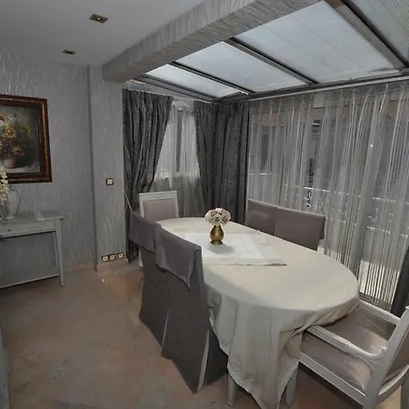 Duplex Rue Congres Centre Ville Apartment