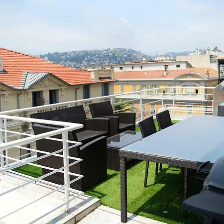 Duplex Rue Congres Centre Ville *