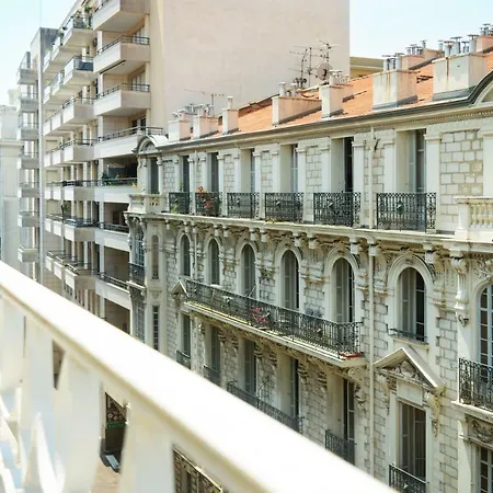 Duplex Rue Congres Centre Ville *